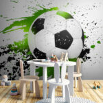 Carta da parati Pallone da calcio con schizzi artistici.