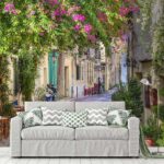 Carta da parati Strada con tavoli, sedie e alberi