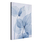 Stampa su tela Delicate foglie blu in una luce soffusa